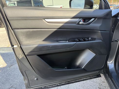 Used 2020 MAZDA CX-5 Touring image 11