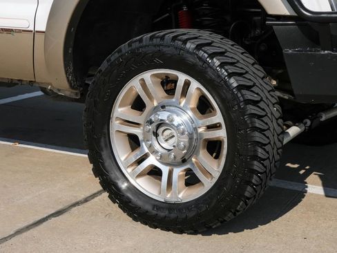 Used 2012 Ford F250 King Ranch w/ FX4 Off Road Pkg image 47