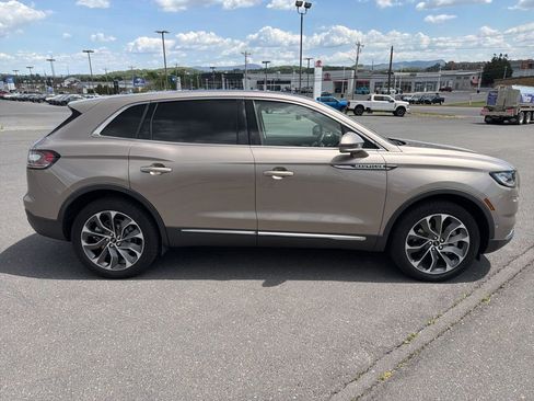 Used 2021 Lincoln Nautilus Reserve w/ Equipment Group 201A AWD/4WD image 6