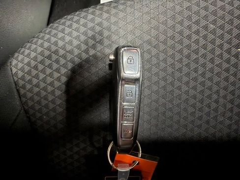 Used 2020 Kia Soul LX image 37