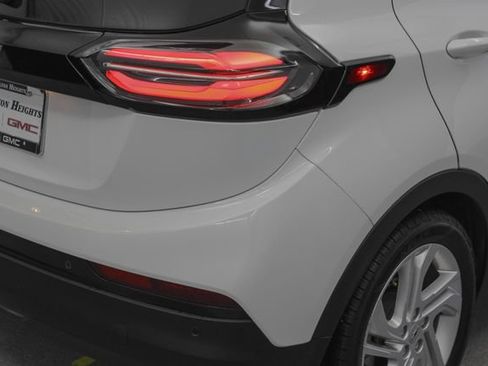 Used 2023 Chevrolet Bolt LT w/ Driver Confidence Package FWD image 11