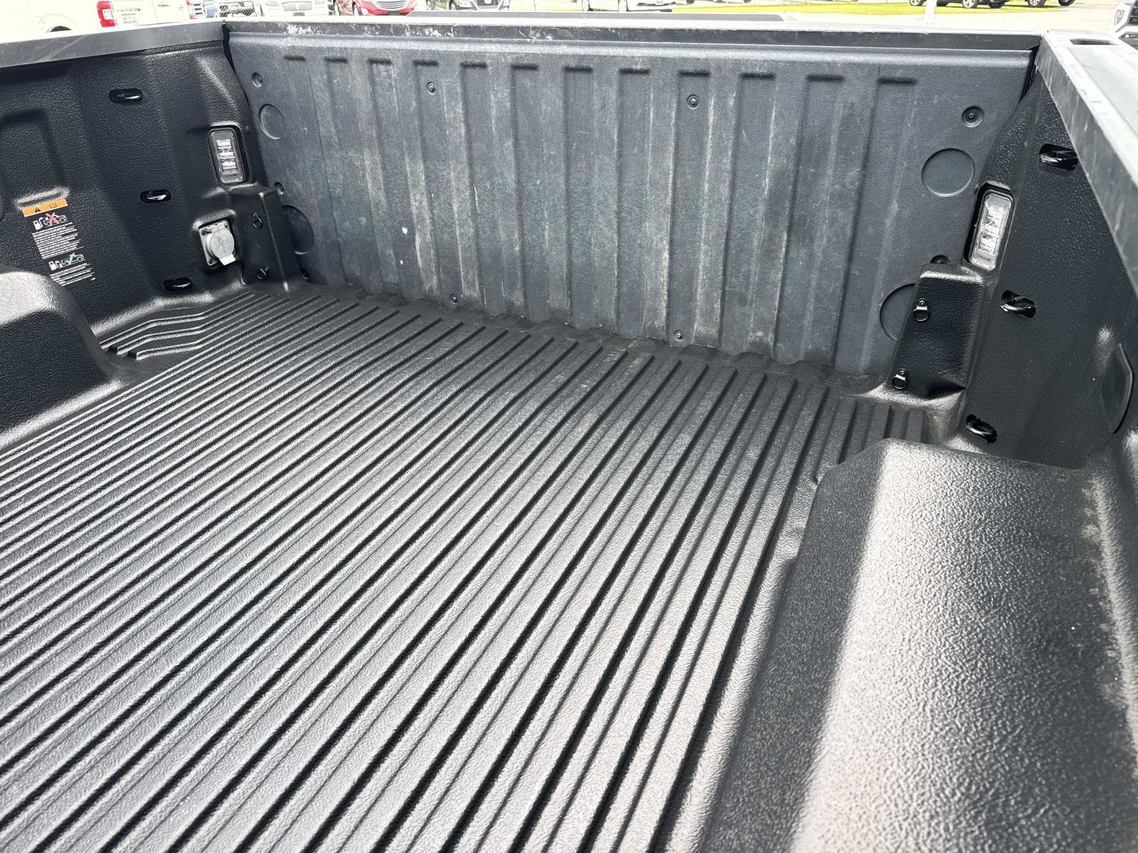 Used 2024 GMC Sierra 1500 Elevation AWD/4WD image 14