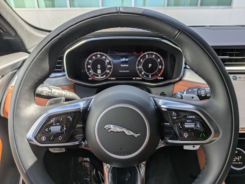 New 2026 Jaguar F-PACE R-Dynamic S image 30