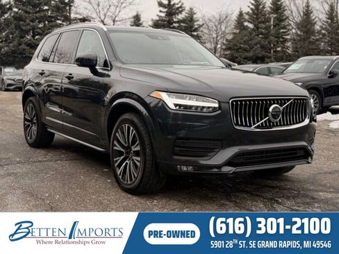 Used 2022 Volvo XC90 T6 Momentum w/ Advanced Package image 1