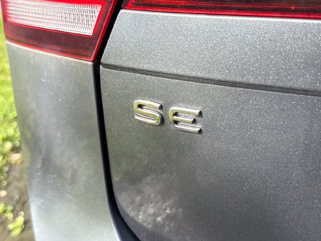 Used 2023 Volkswagen Tiguan SE FWD image 16