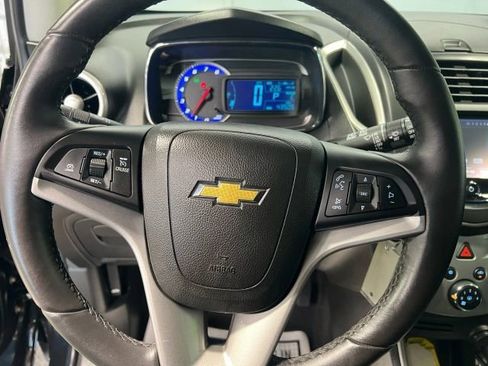 Used 2016 Chevrolet Trax LT w/ LT Convenience Package image 9