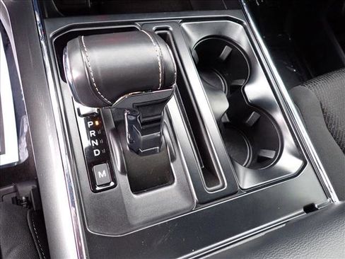 Used 2022 Ford F150 XLT w/ Equipment Group 302A High image 17