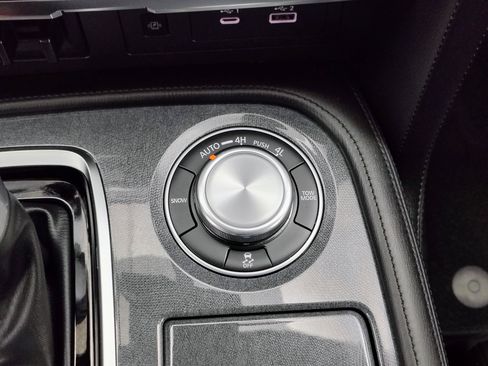 Used 2024 Nissan Armada SV w/ Cargo Package image 41