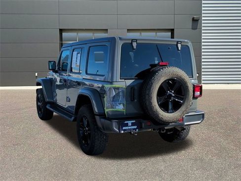 Used 2021 Jeep Wrangler Unlimited Sahara image 5