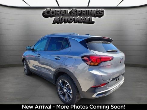 Used 2023 Buick Encore GX Select image 3
