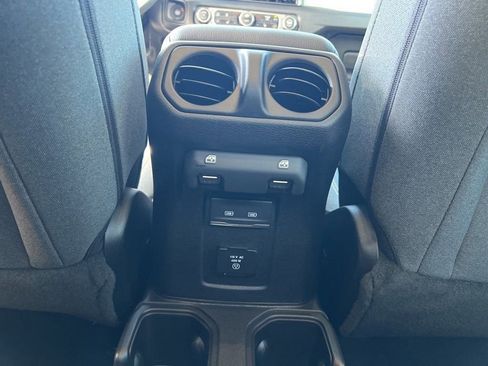 New 2025 Jeep Gladiator Sport AWD/4WD image 33