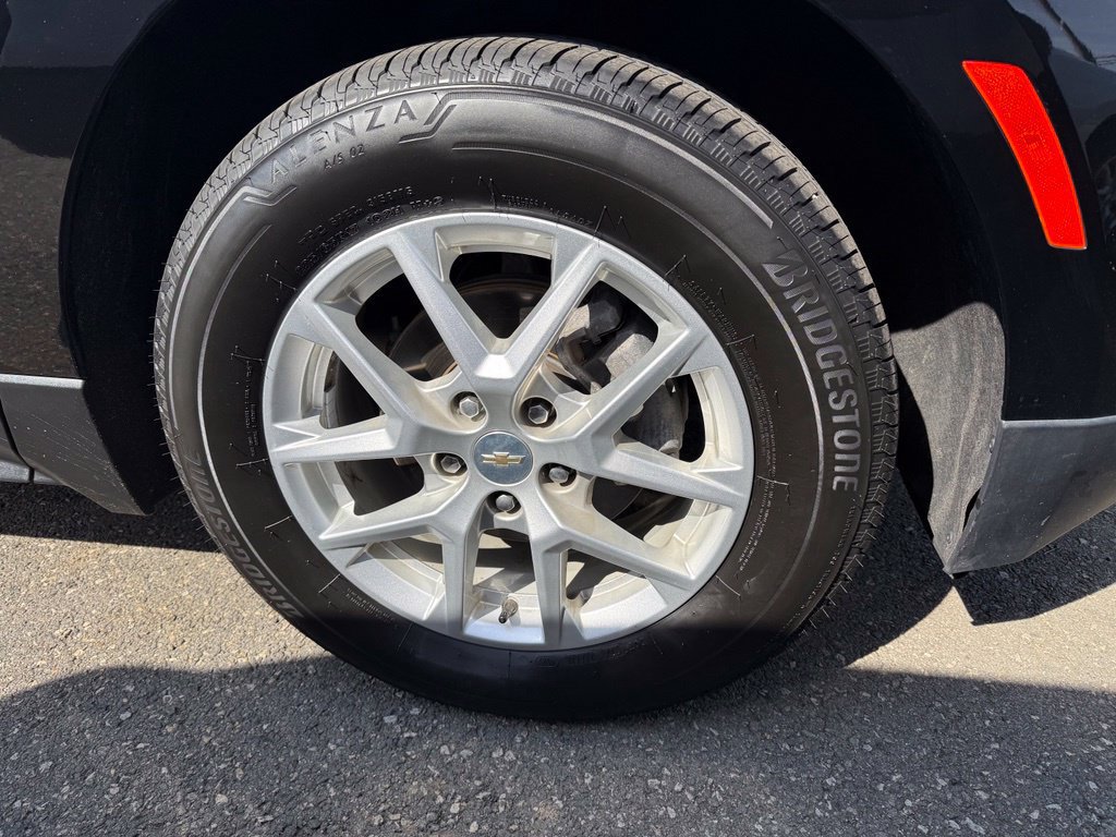 Used 2023 Chevrolet Equinox LT AWD/4WD image 6