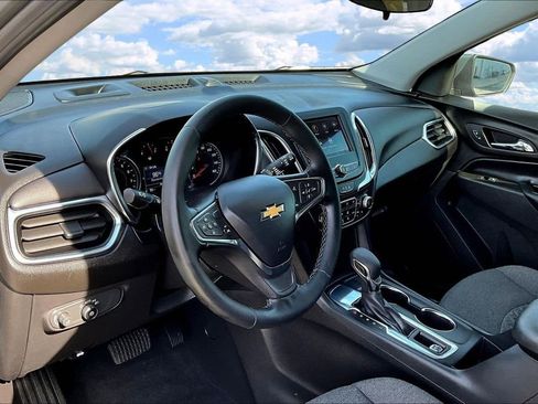 Used 2024 Chevrolet Equinox LT image 19