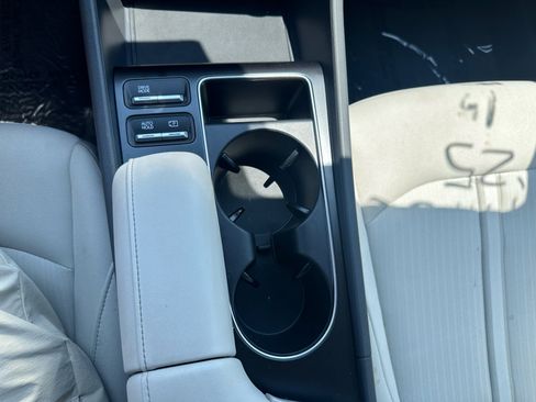 Used 2025 Hyundai Sonata SEL FWD image 16