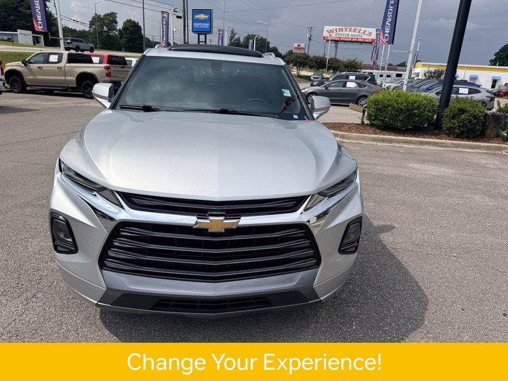 Used 2019 Chevrolet Blazer Premier w/ Sun and Wheels Package AWD/4WD image 23