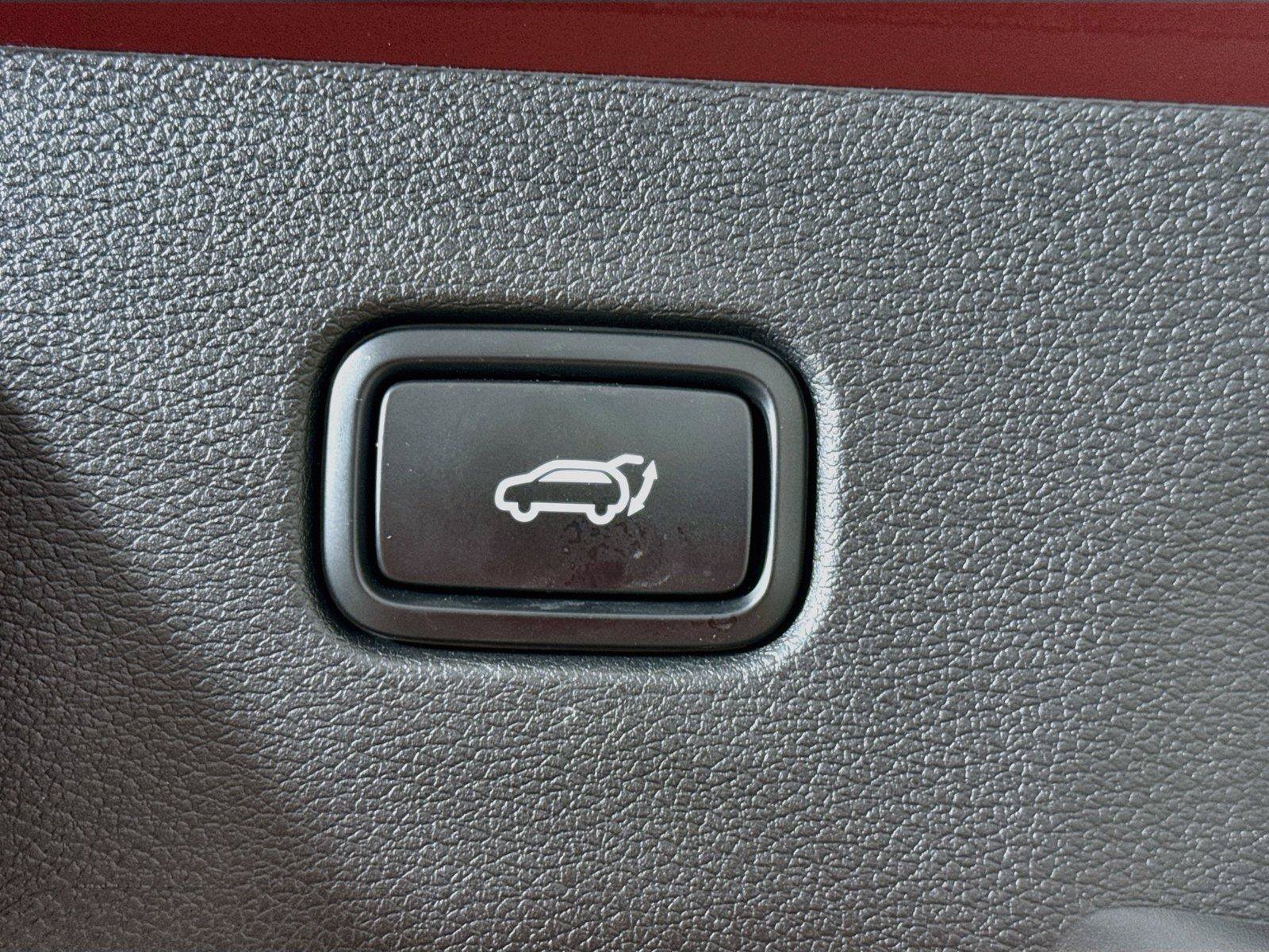 Used 2025 Kia Sportage SX FWD image 28