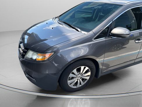 Used 2017 Honda Odyssey EX image 3