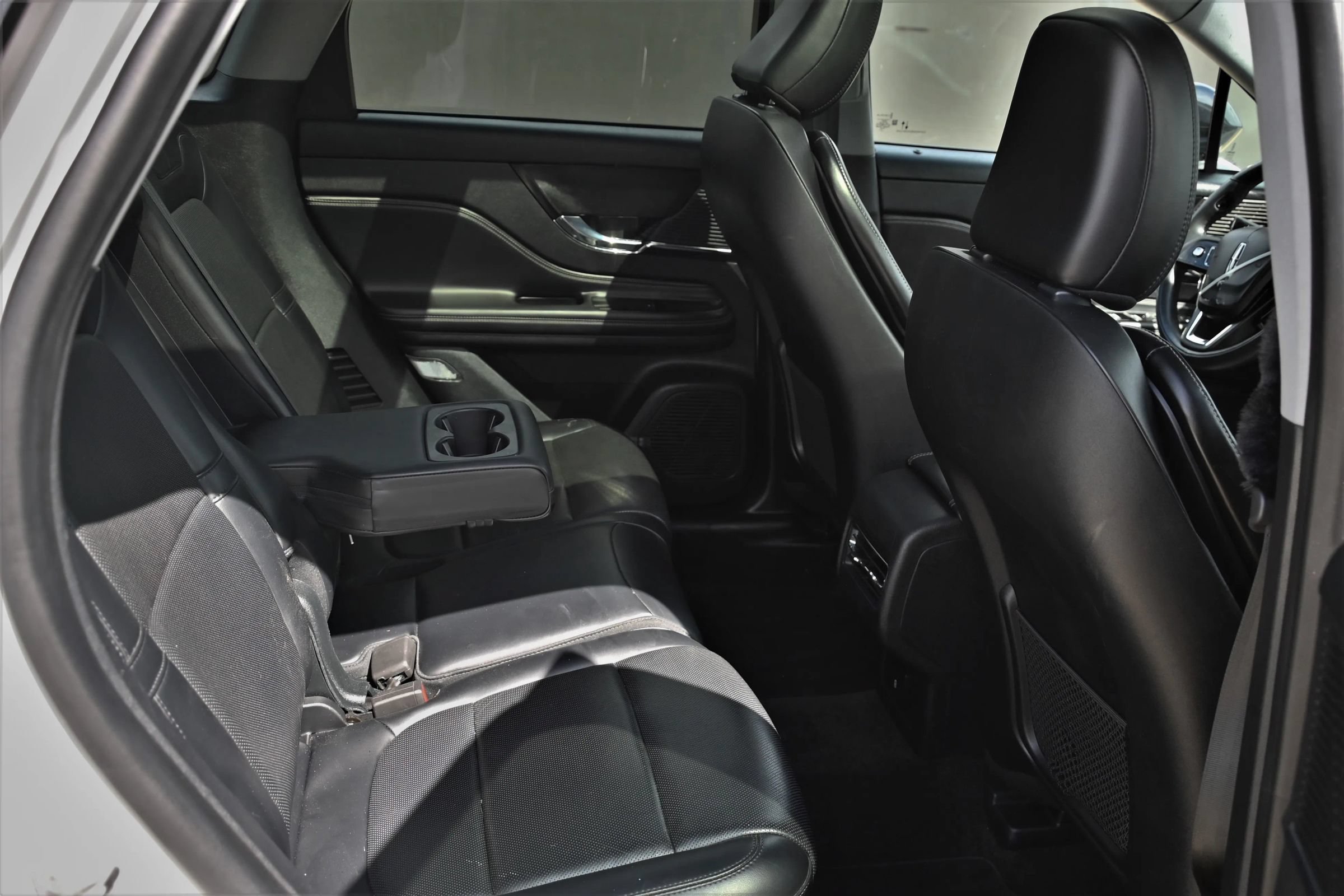 Used 2021 Lincoln Corsair FWD w/ Premium Package image 16