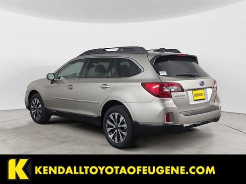 Used 2017 Subaru Outback 2.5i Limited AWD/4WD image 7