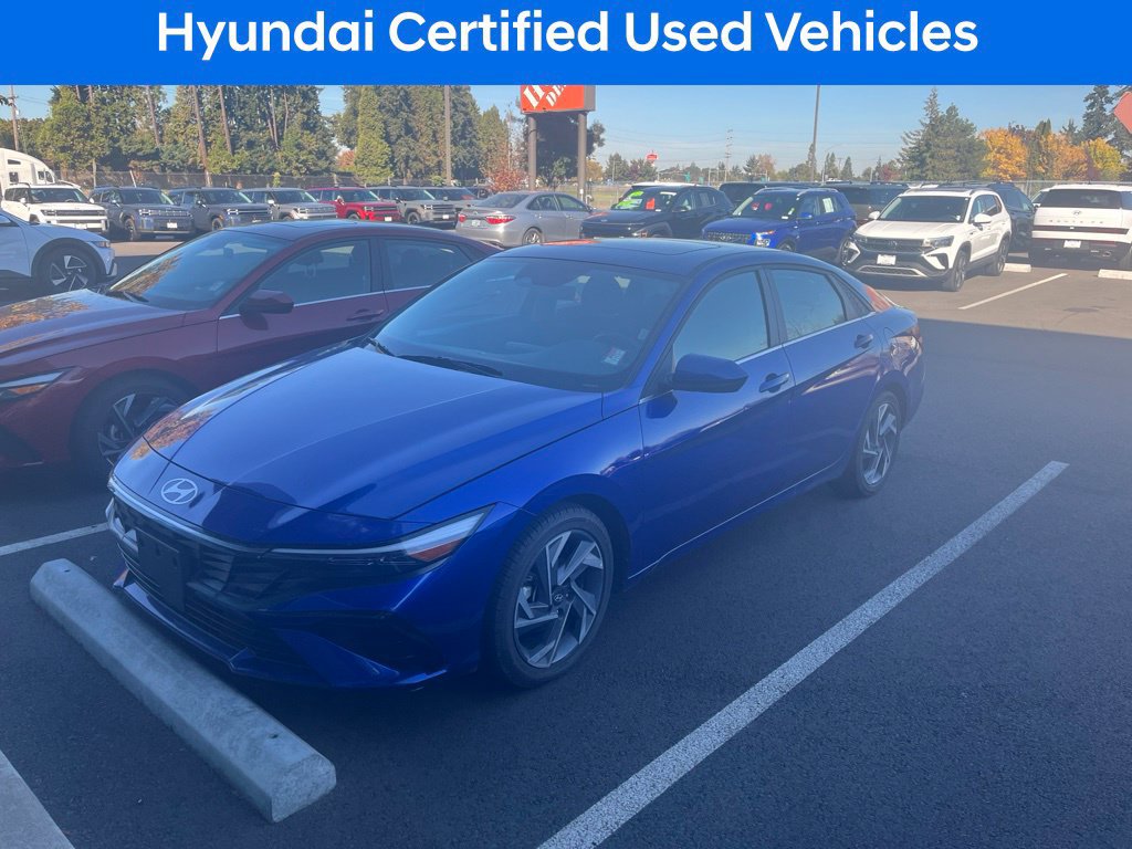 Used 2025 Hyundai Elantra SEL FWD image 2