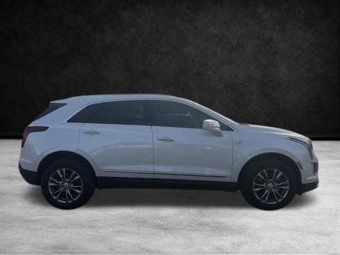 Used 2020 Cadillac XT5 Premium Luxury w/ LPO, Floor Liner Package image 4