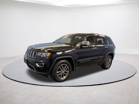 Certified 2018 Jeep Grand Cherokee Limited image 3
