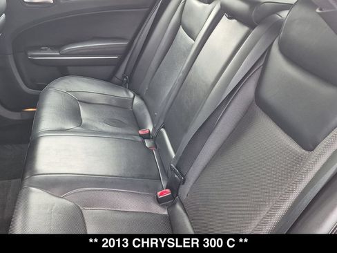 Used 2013 Chrysler 300 C RWD image 3