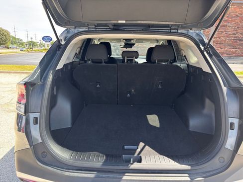 Used 2025 Kia Sportage LX FWD image 30