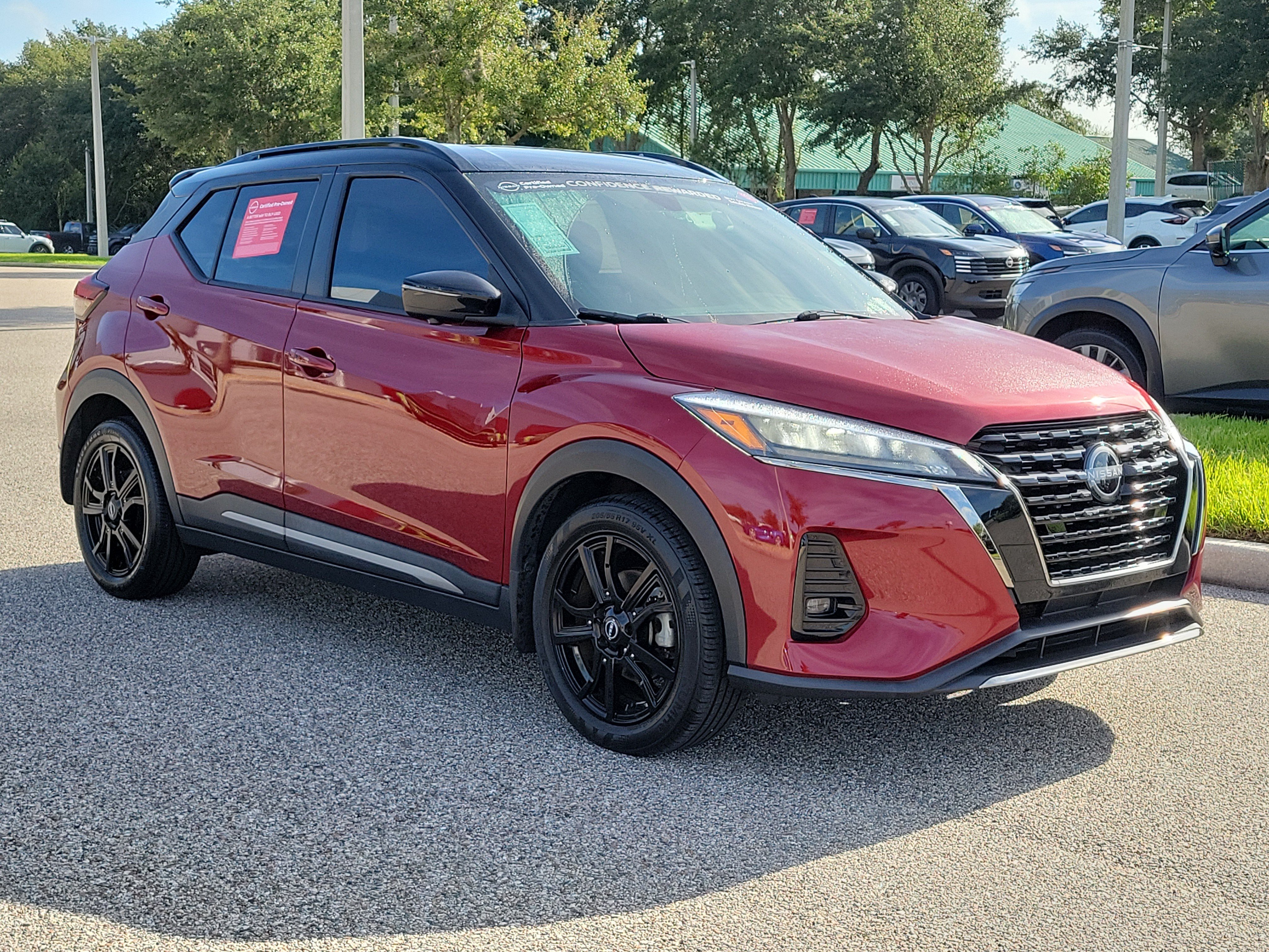 Certified 2023 Nissan Kicks SR FWD image 3