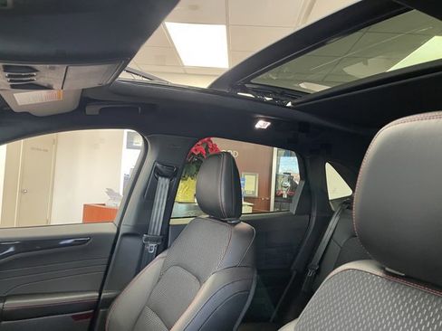 New 2026 Ford Escape ST-Line w/ Tech Pack #1 AWD/4WD image 7