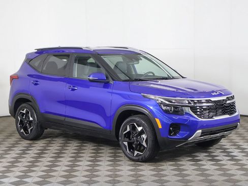 Certified 2025 Kia Seltos S AWD/4WD image 52