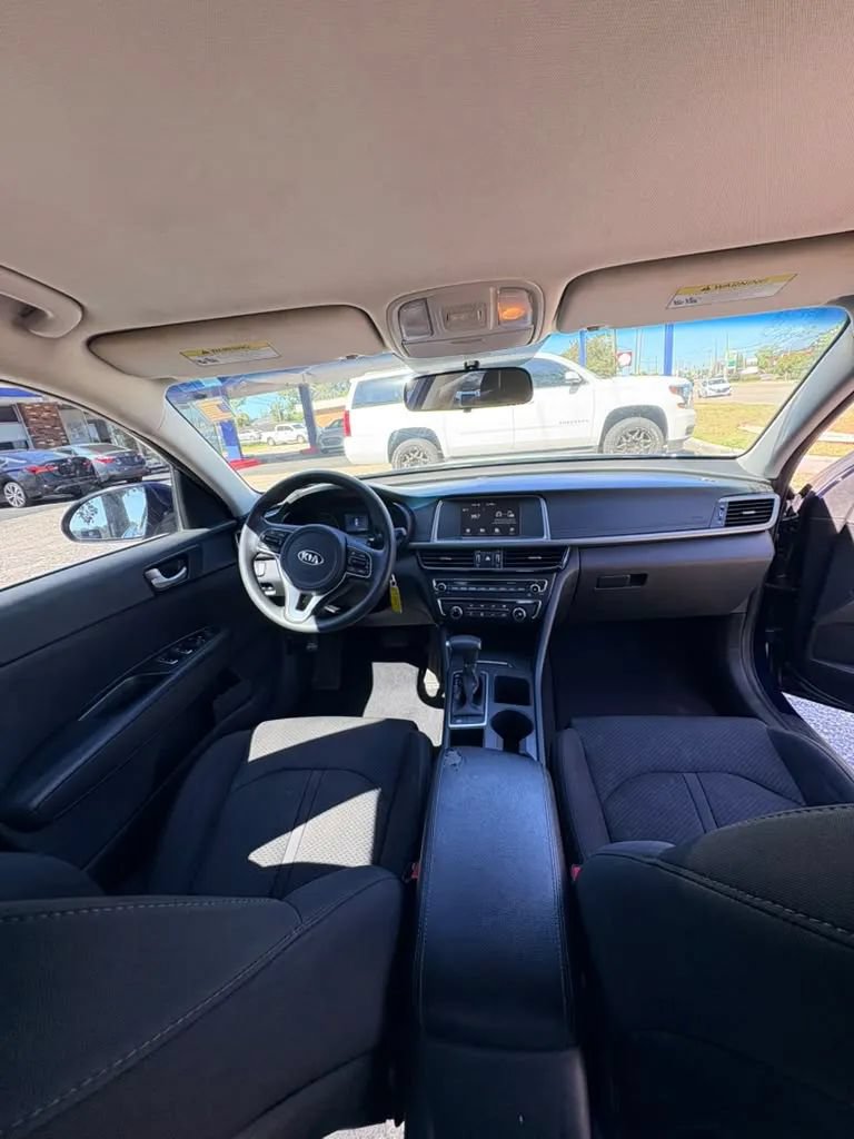 Used 2018 Kia Optima LX FWD image 13