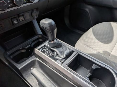 Used 2021 Toyota Tacoma SR5 RWD image 25