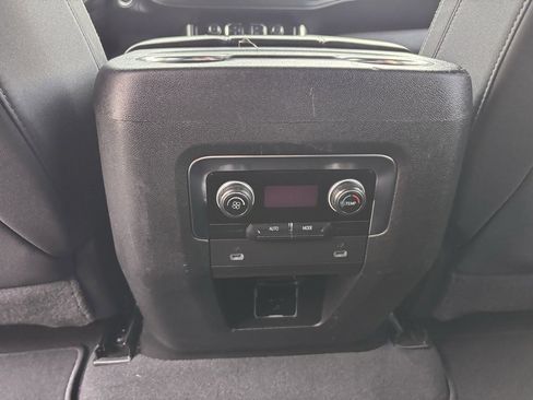 Used 2022 Chevrolet Tahoe LS image 20