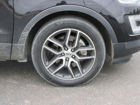 Used 2016 Ford Explorer Sport w/ Equipment Group 401A image 9