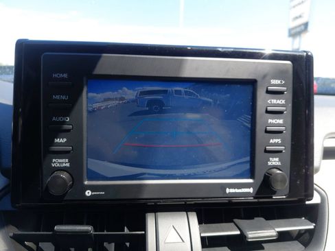 Certified 2022 Toyota RAV4 XLE AWD/4WD image 36