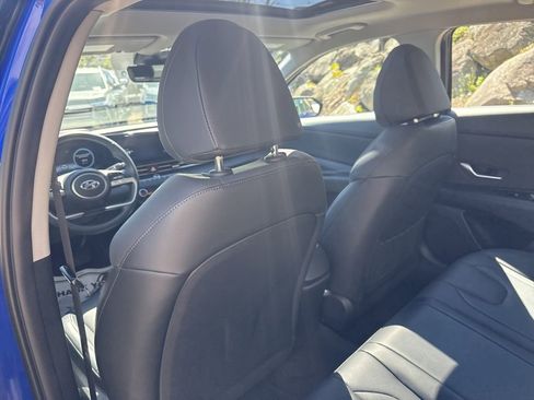 Certified 2023 Hyundai Elantra Limited FWD image 22
