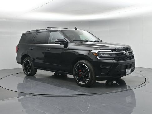 Certified 2023 Ford Expedition Limited AWD/4WD image 7