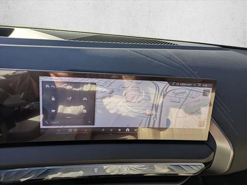 Used 2026 BMW X3 xDrive30 w/ Premium Package image 13