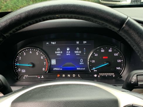 Used 2022 Ford Explorer Limited w/ Limited Technology Package image 17