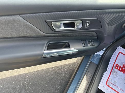 Used 2024 Ford Mustang GT RWD image 9