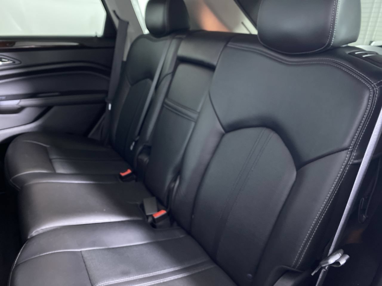 Used 2015 Cadillac SRX Luxury FWD image 13