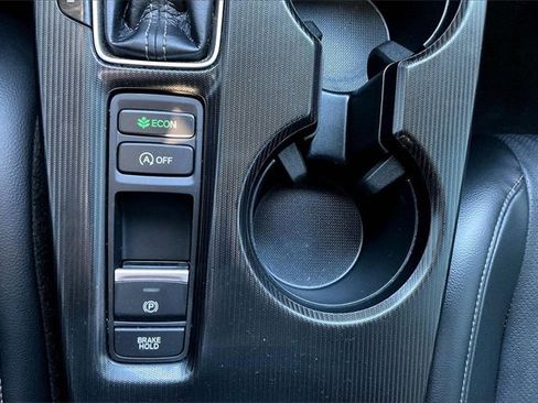 Used 2024 Honda Civic EX-L image 25