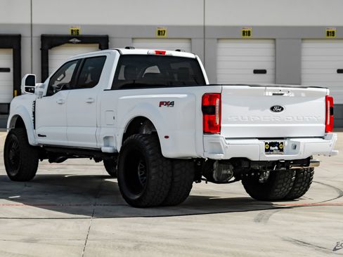 Used 2026 Ford F450 Lariat w/ FX4 Off-Road Package AWD/4WD image 12