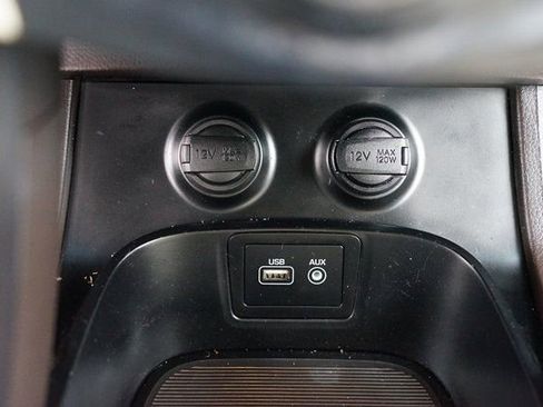 Used 2018 Hyundai Santa Fe Sport image 16