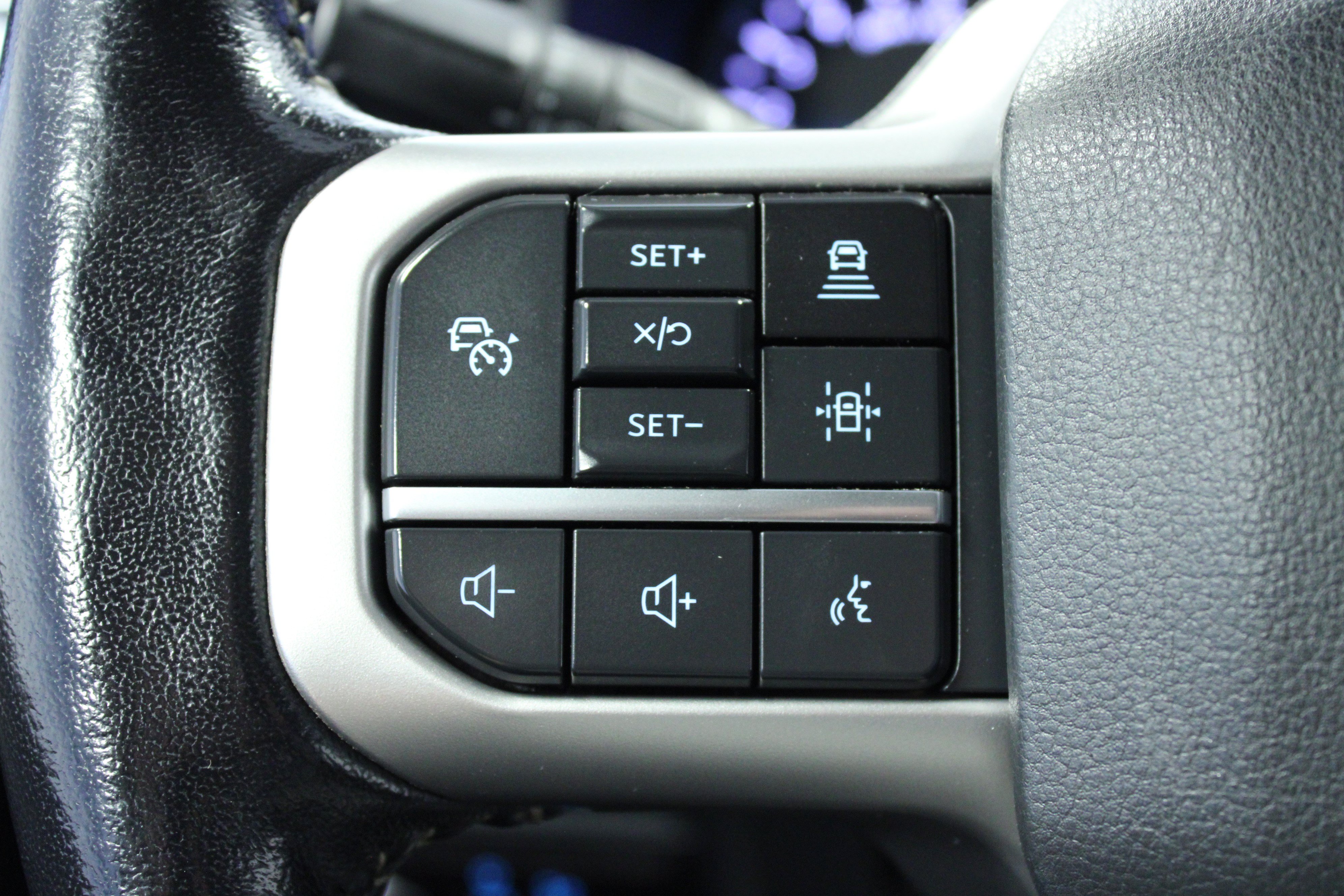 Used 2023 Ford Expedition XLT AWD/4WD image 21
