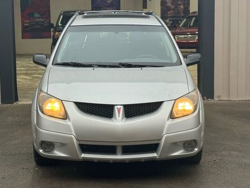 Used 2004 Pontiac Vibe w/ Moon And Tunes Value Package image 2