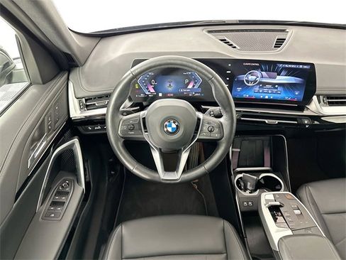 Used 2025 BMW X1 xDrive28i image 11