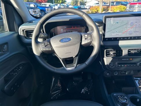 New 2025 Ford Maverick Lariat w/ Black Appearance Package AWD/4WD image 18