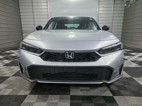 Used 2025 Honda Civic Sport Touring image 3